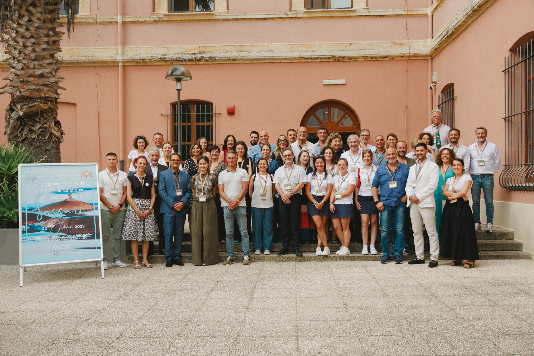 group photo of the 2nd international meeting of the sicgnatory municipalities ofthe pelagos partnership charter
